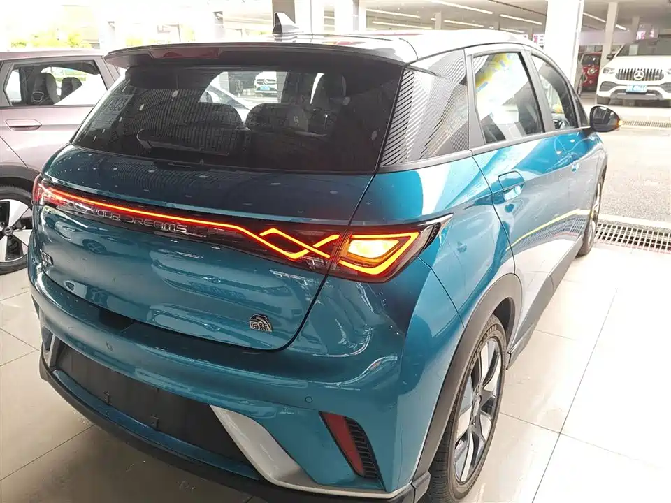 BYD dolphin