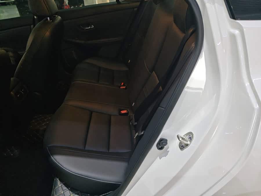 Nissan Sylphy 2025, фото 17