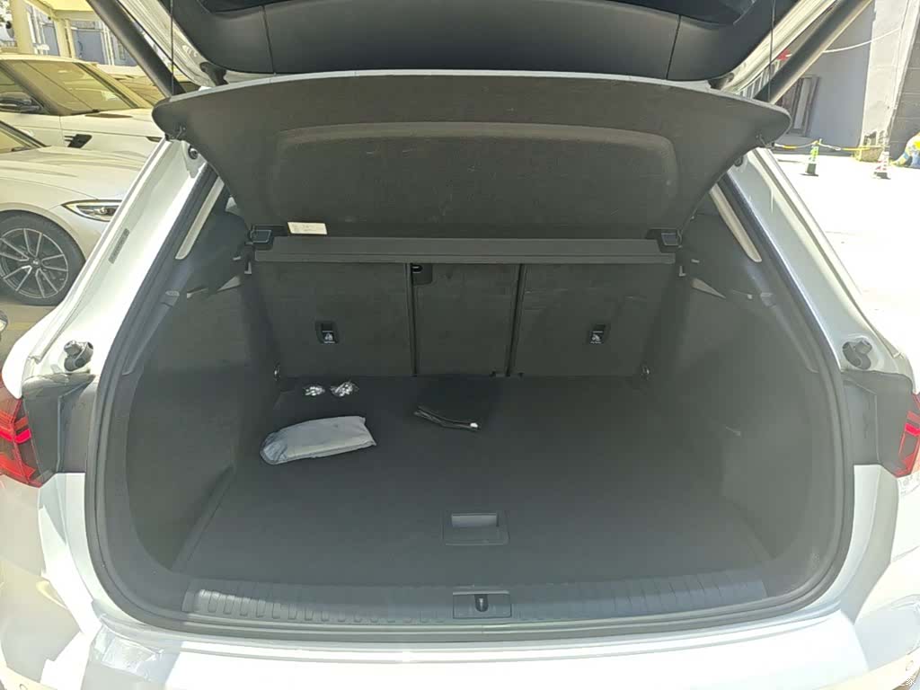 Audi Q3, 2022 19