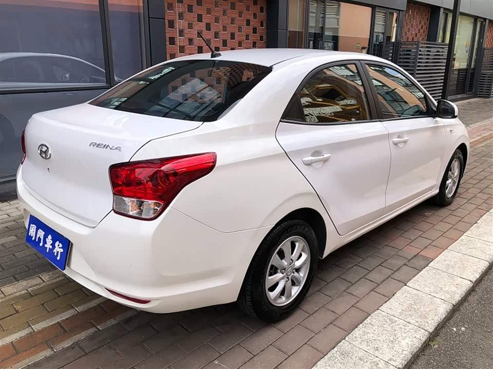Hyundai Rena