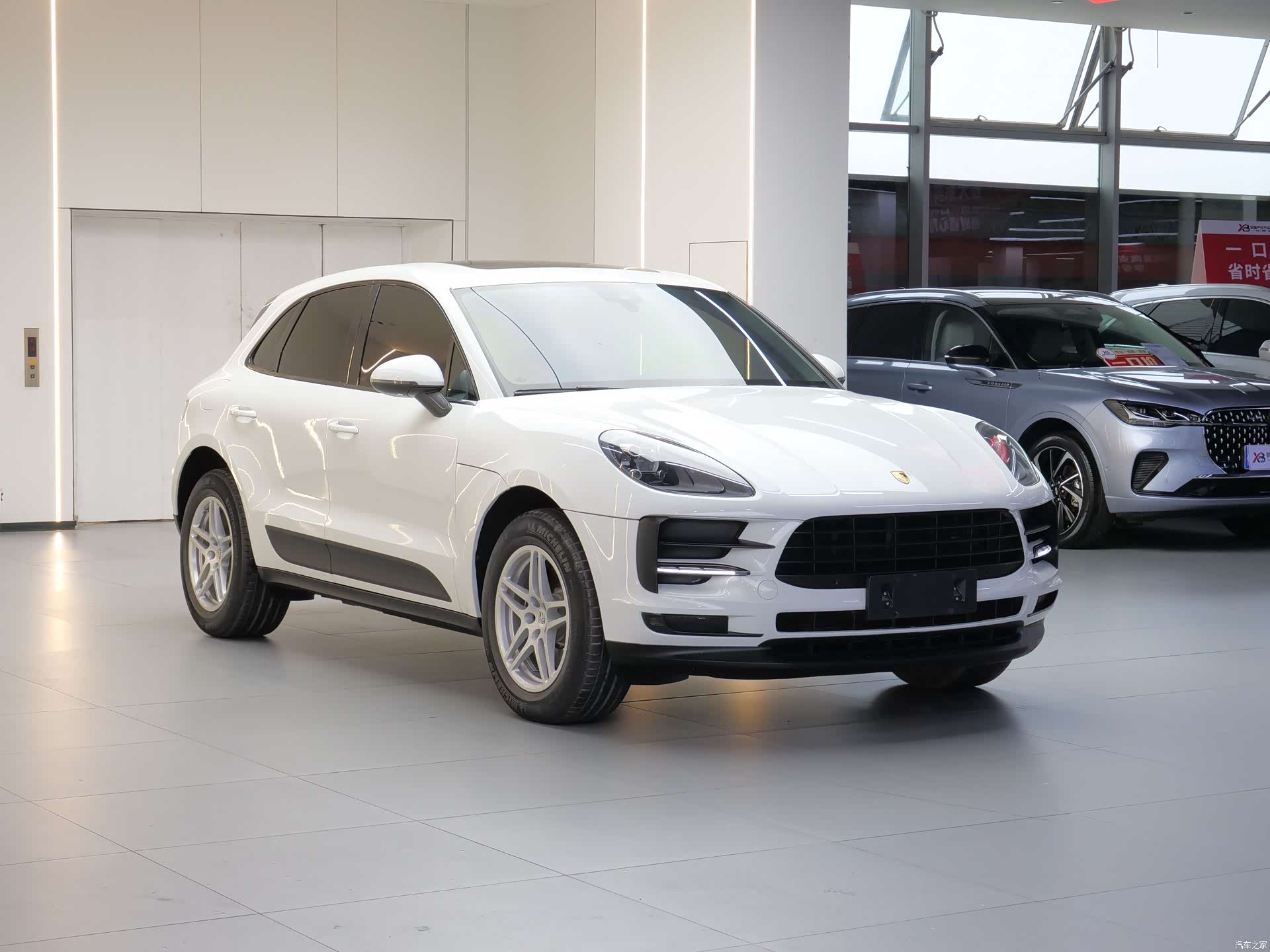 Porsche Macan, 2019 3