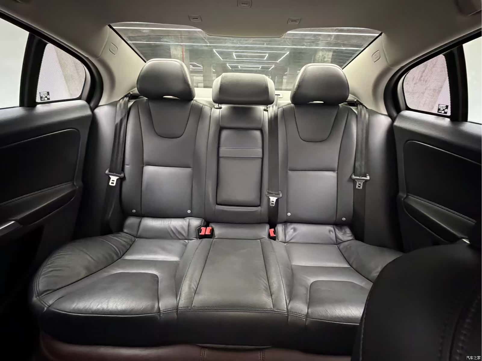 Volvo S60, 2019 17