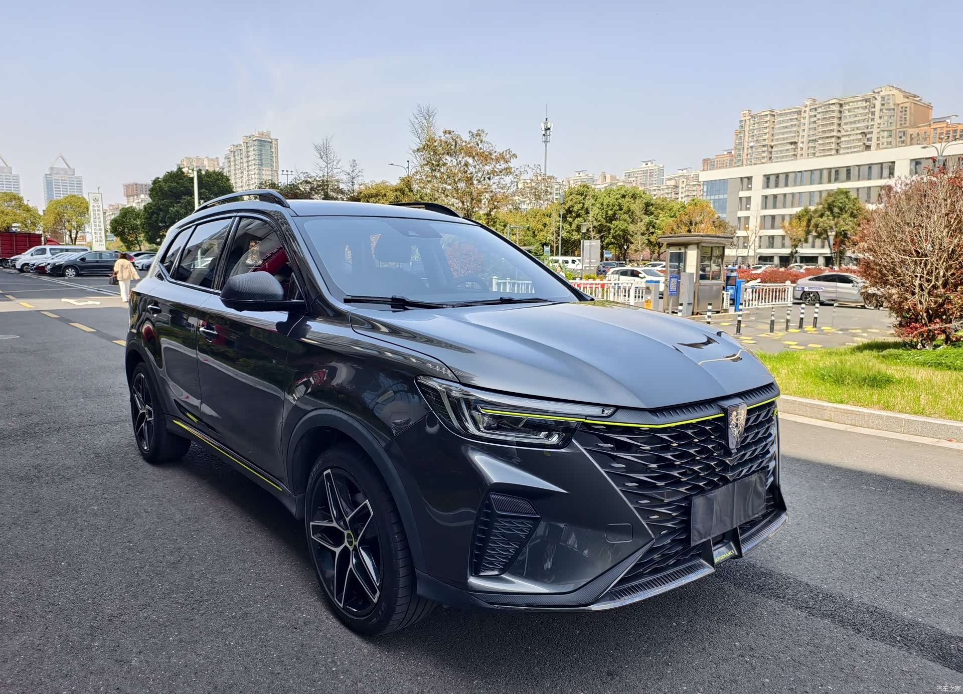 Roewe RX5, 2021 3