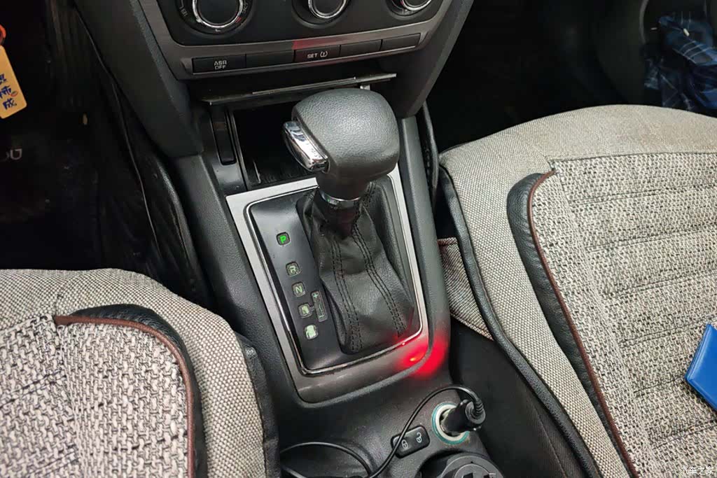 Skoda Octavia, 2011 16