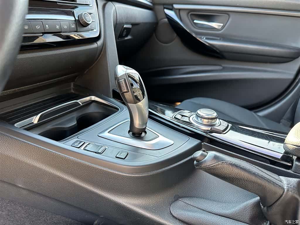 BMW 3 Series, 2016 14