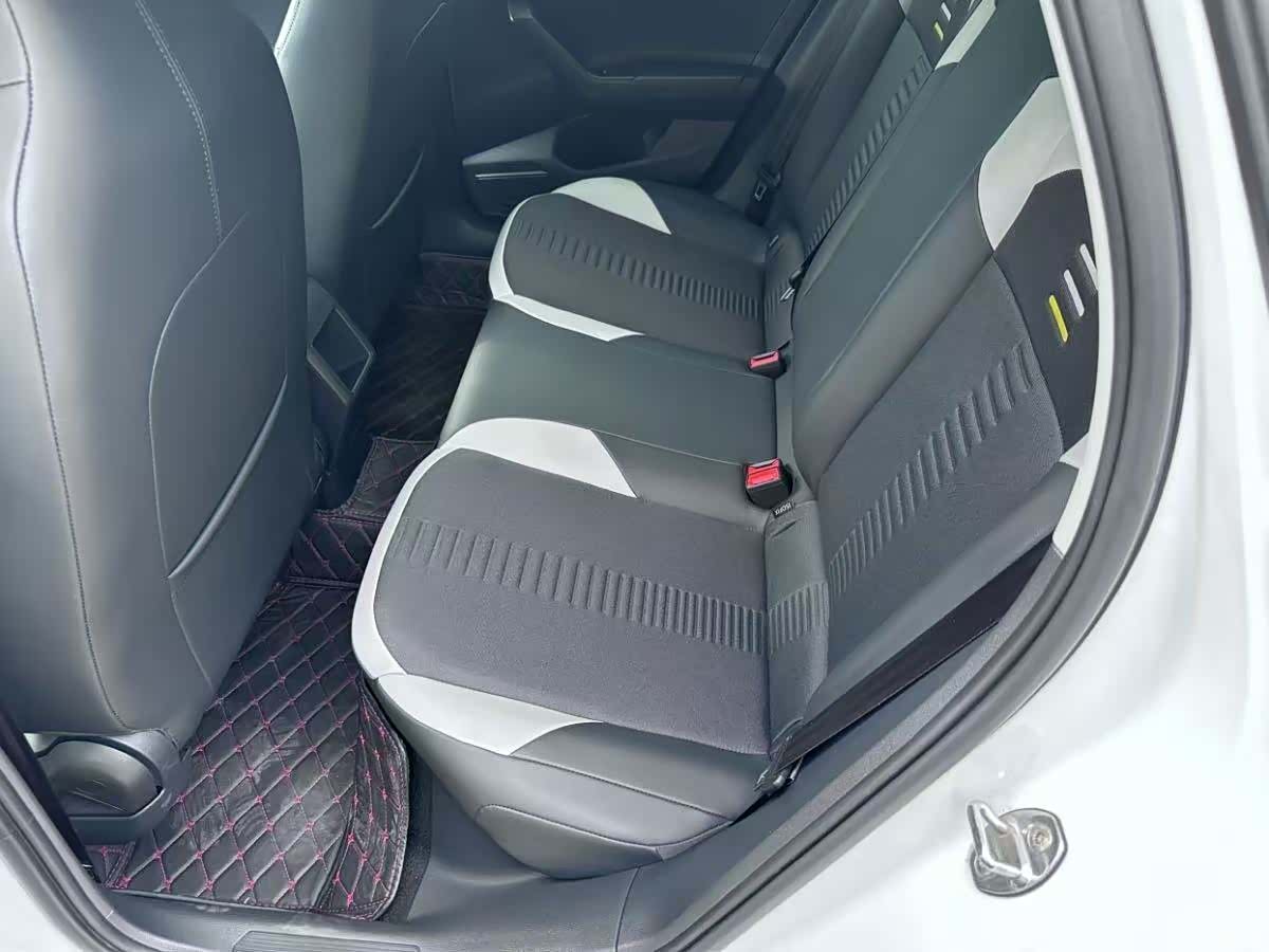 Volkswagen Polo, 2019 все фото