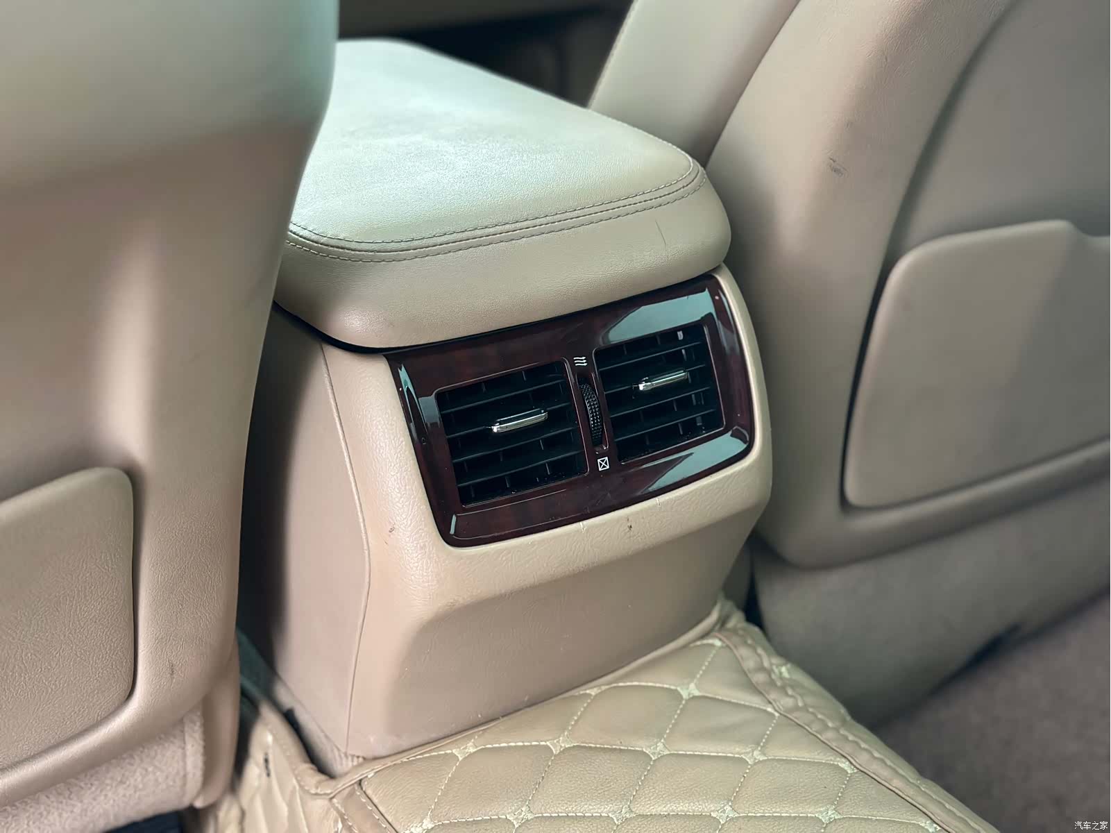 Toyota Crown, 2012 14