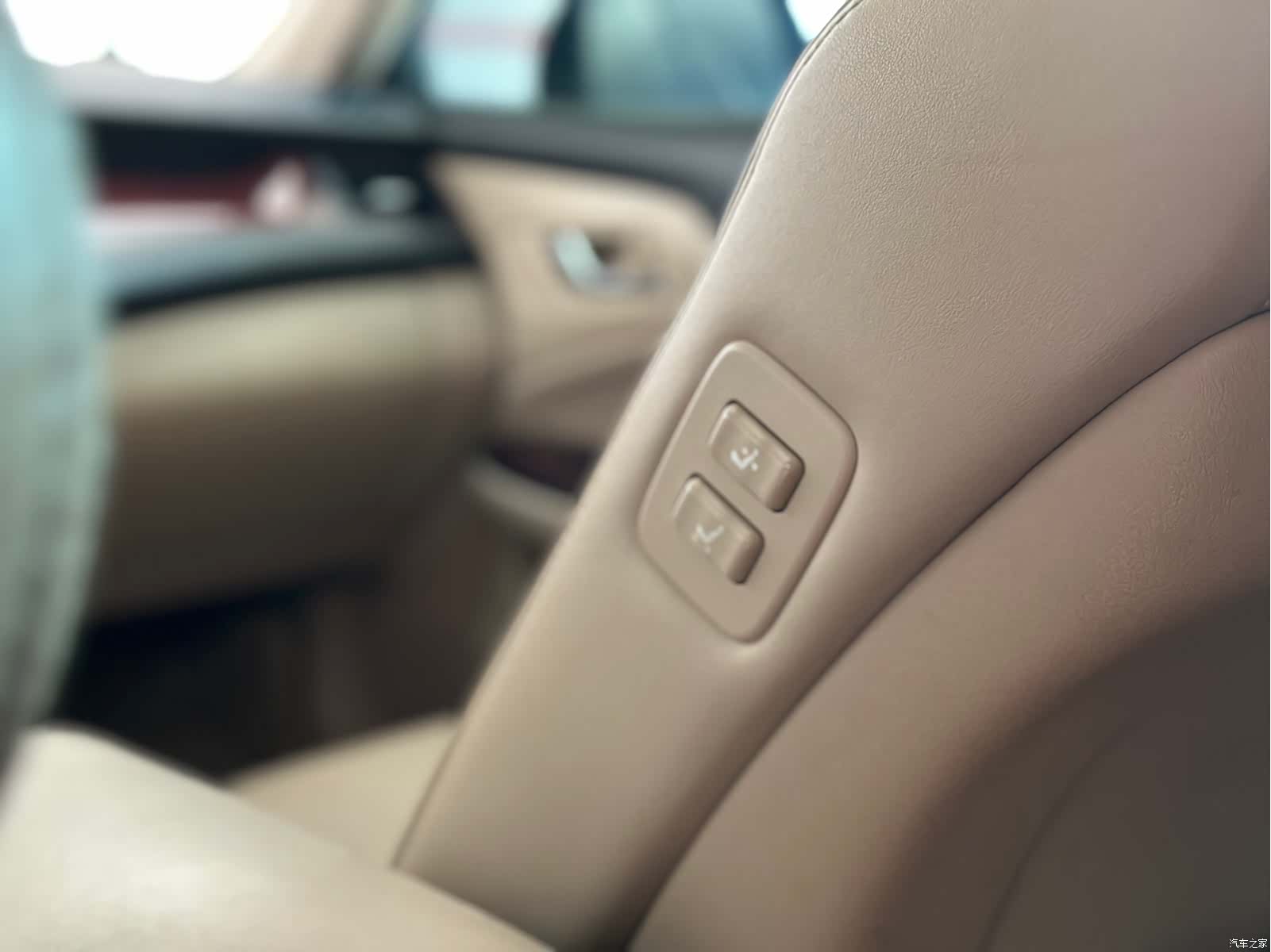 Toyota Crown, 2012 15