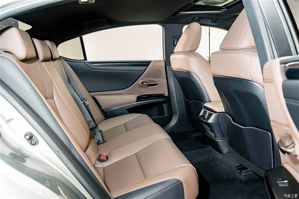 Lexus ES, 2024 20