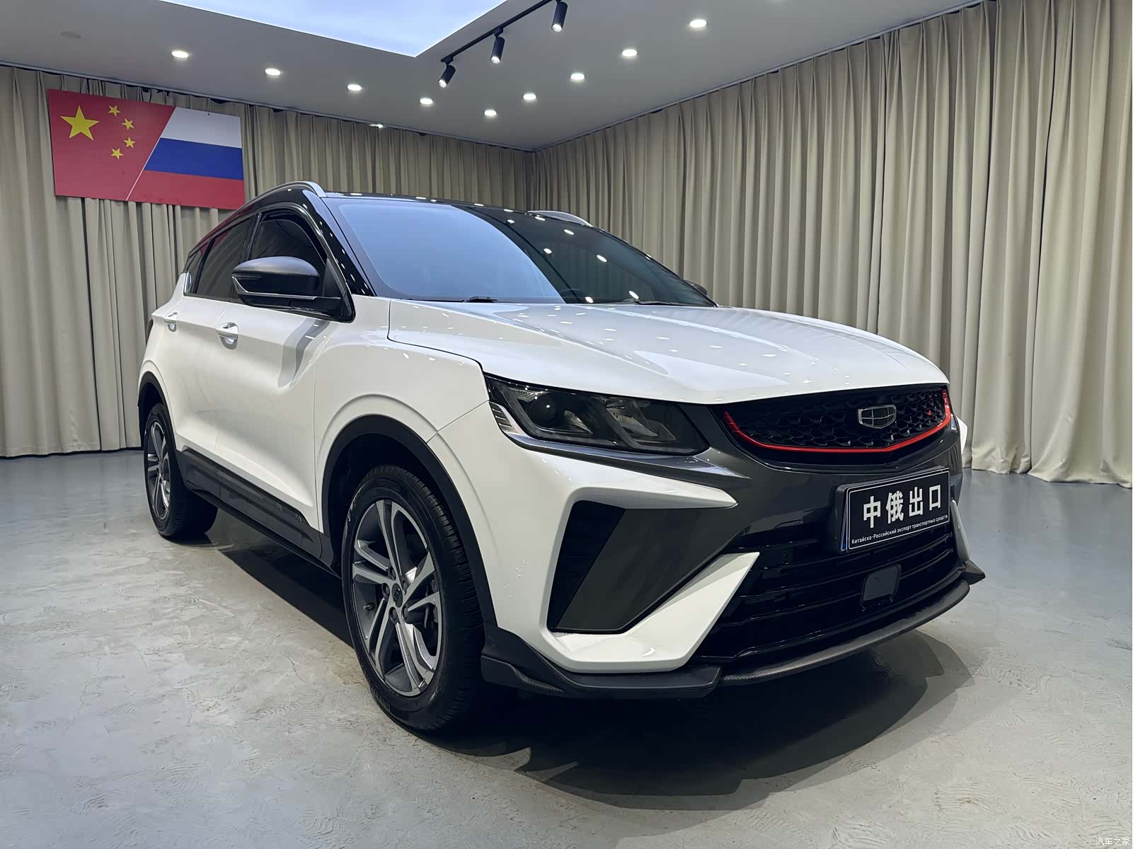 Geely Coolray, 2022 3
