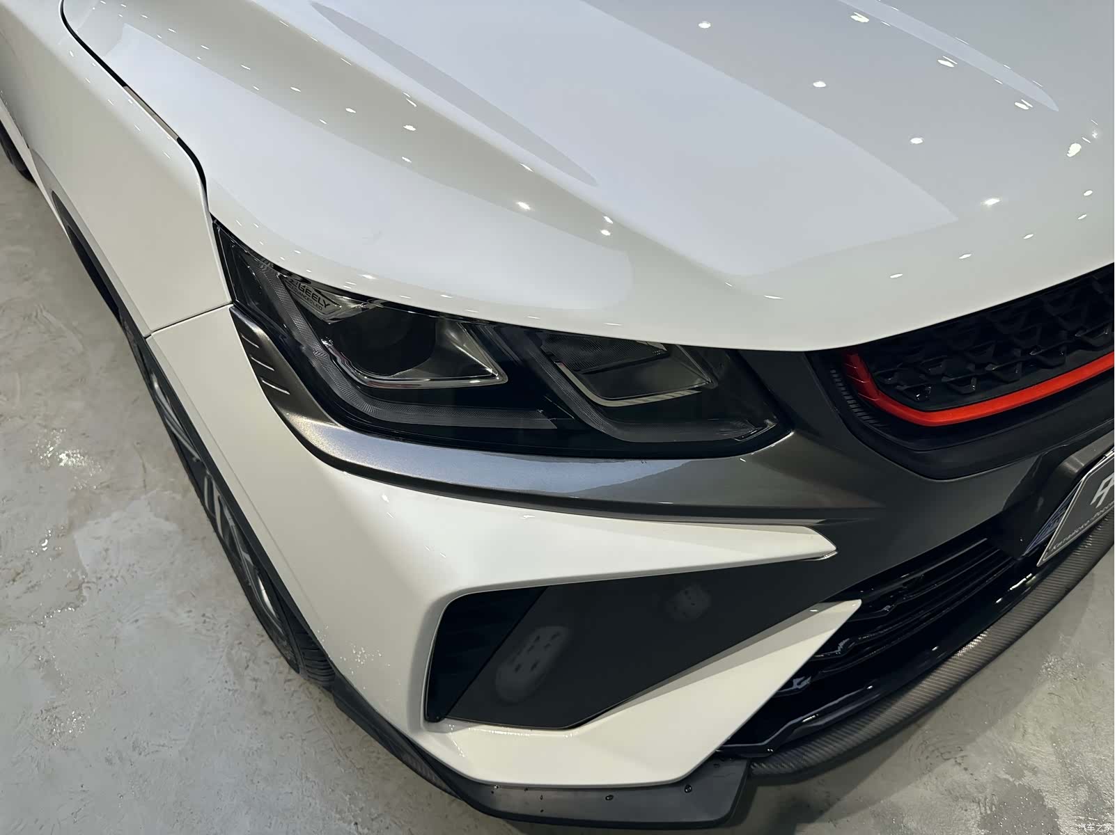 Geely Coolray, 2022 23