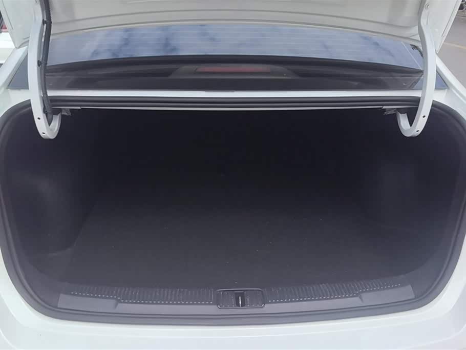 Roewe i5 Roewe i5