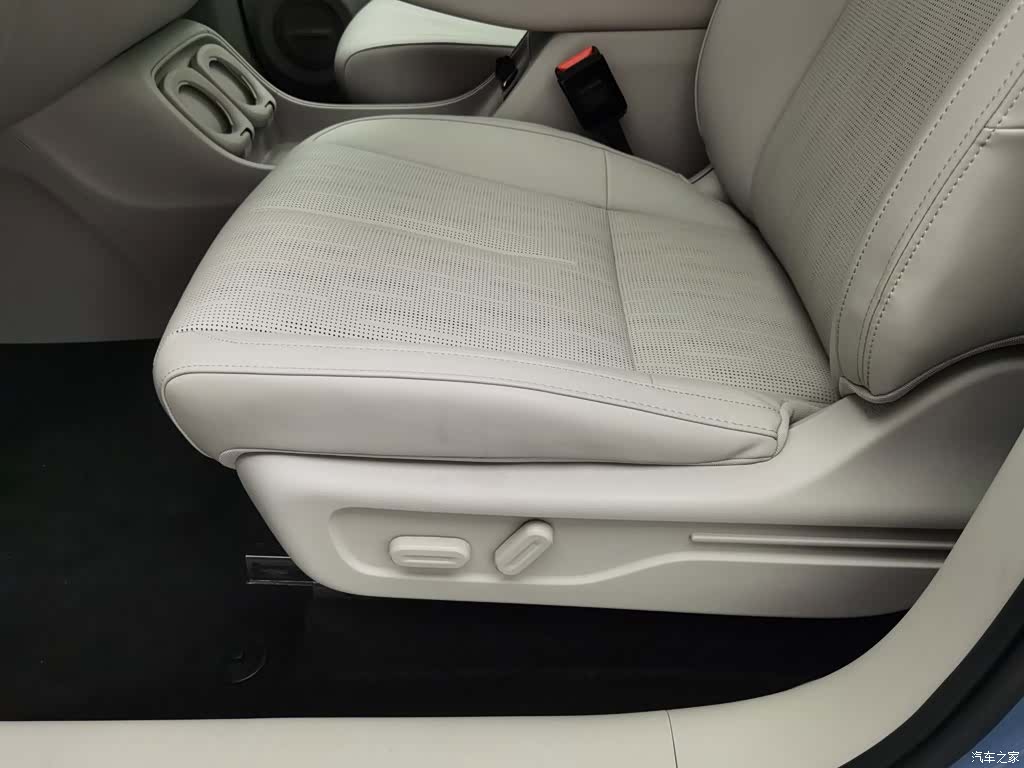 Leapmotor B10, 2025 20