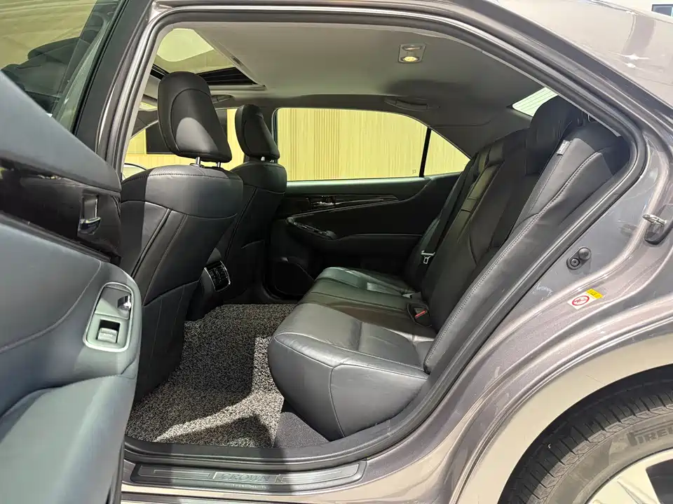 Toyota crown Toyota crown