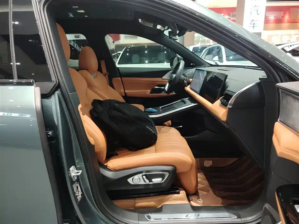 XPENG G9