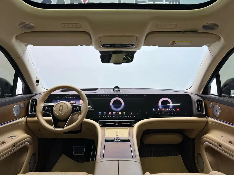 AITO Ask the world M9