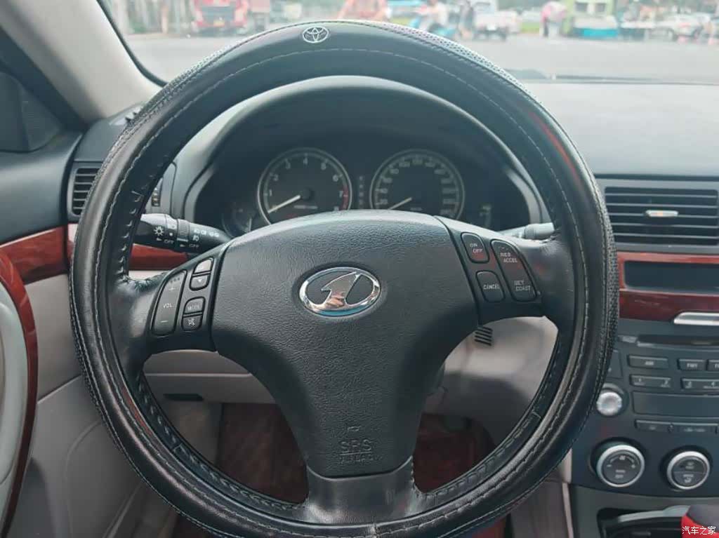 Bestune B70, 2008 7