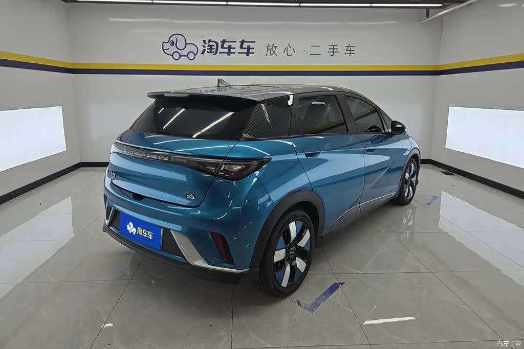 BYD Dolphin, 2022 3