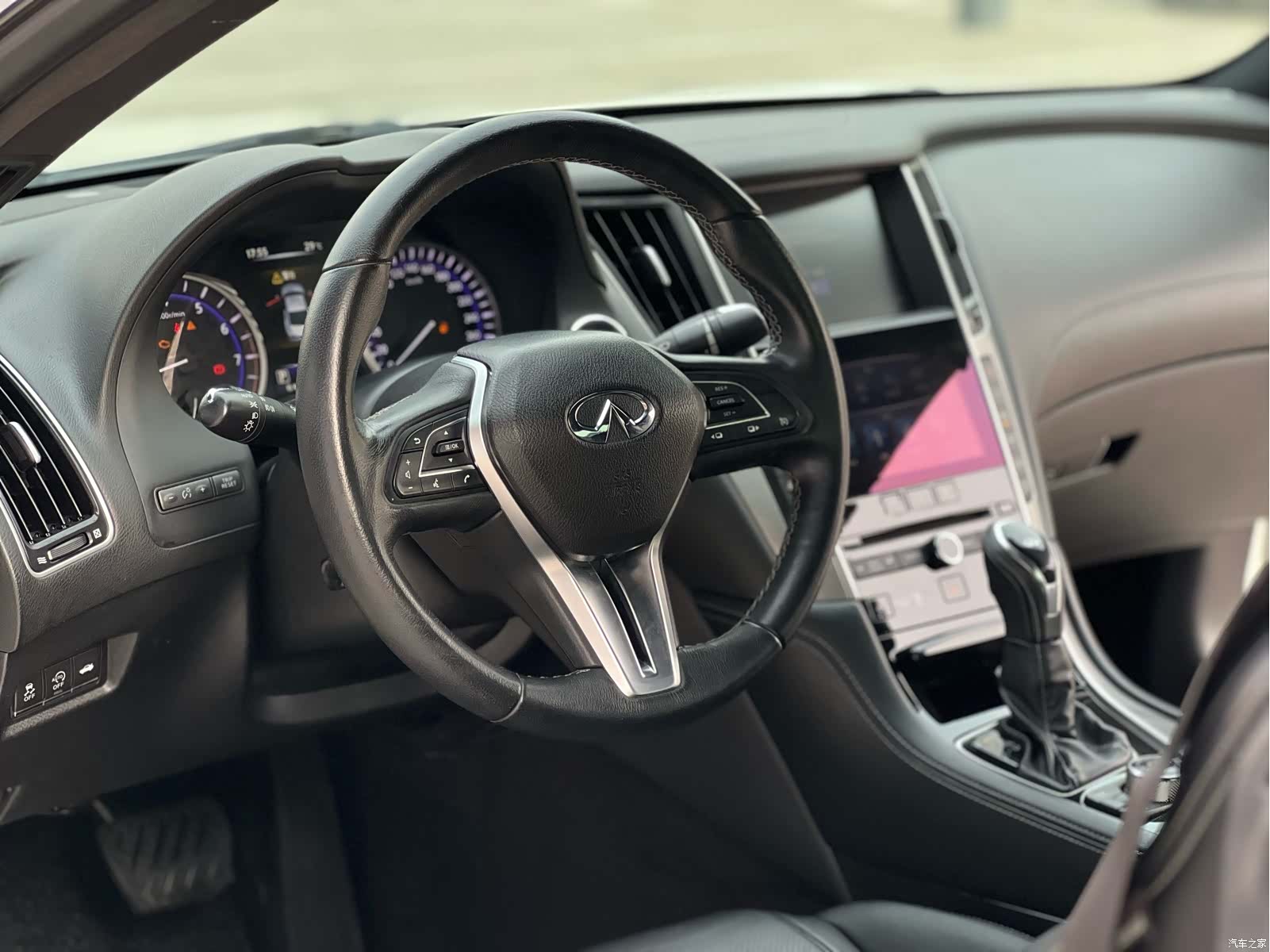 Infiniti Q60, 2018 13