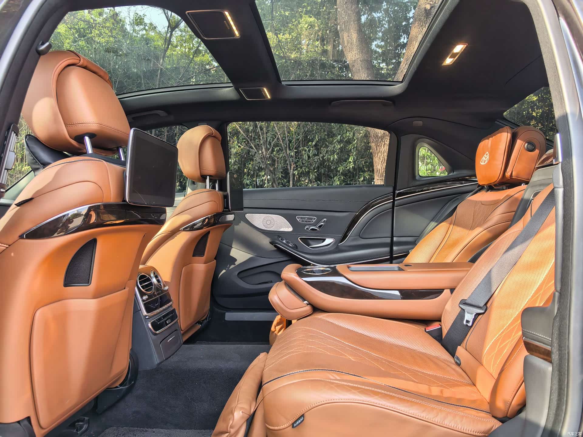 Maybach S-Class, 2020 8
