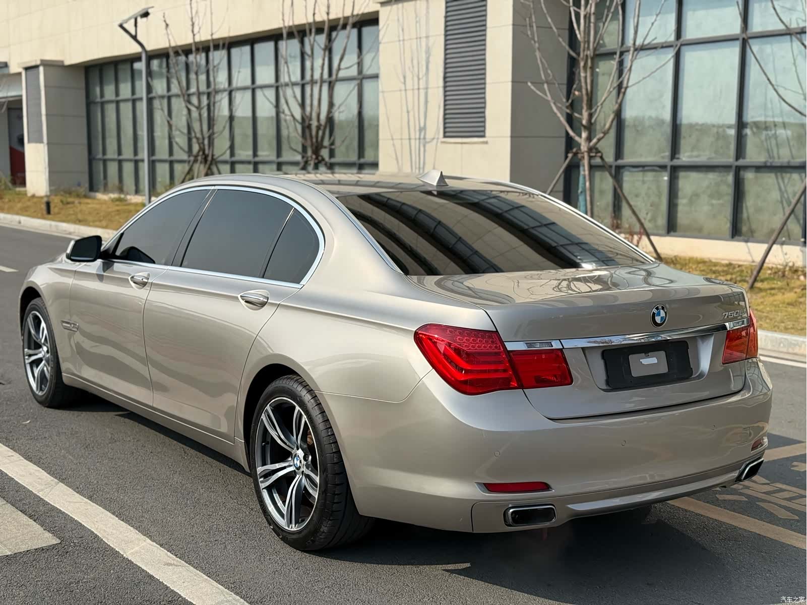 BMW 7 Series, 2014 10