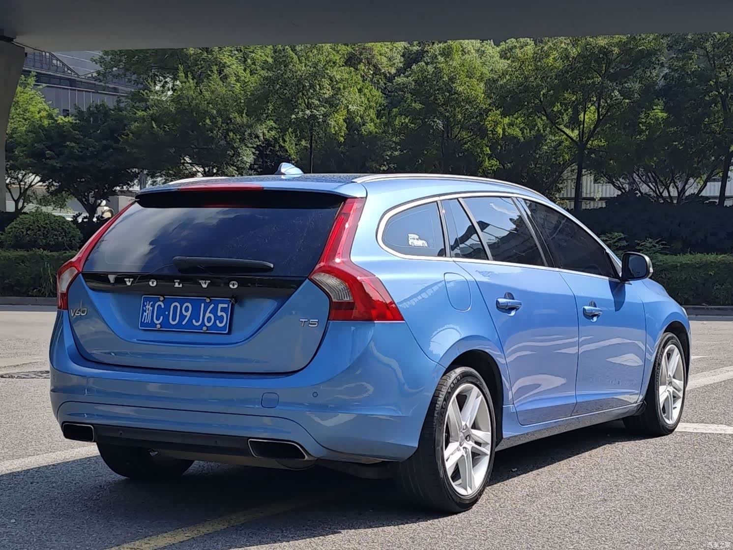Volvo V60, 2014 все фото