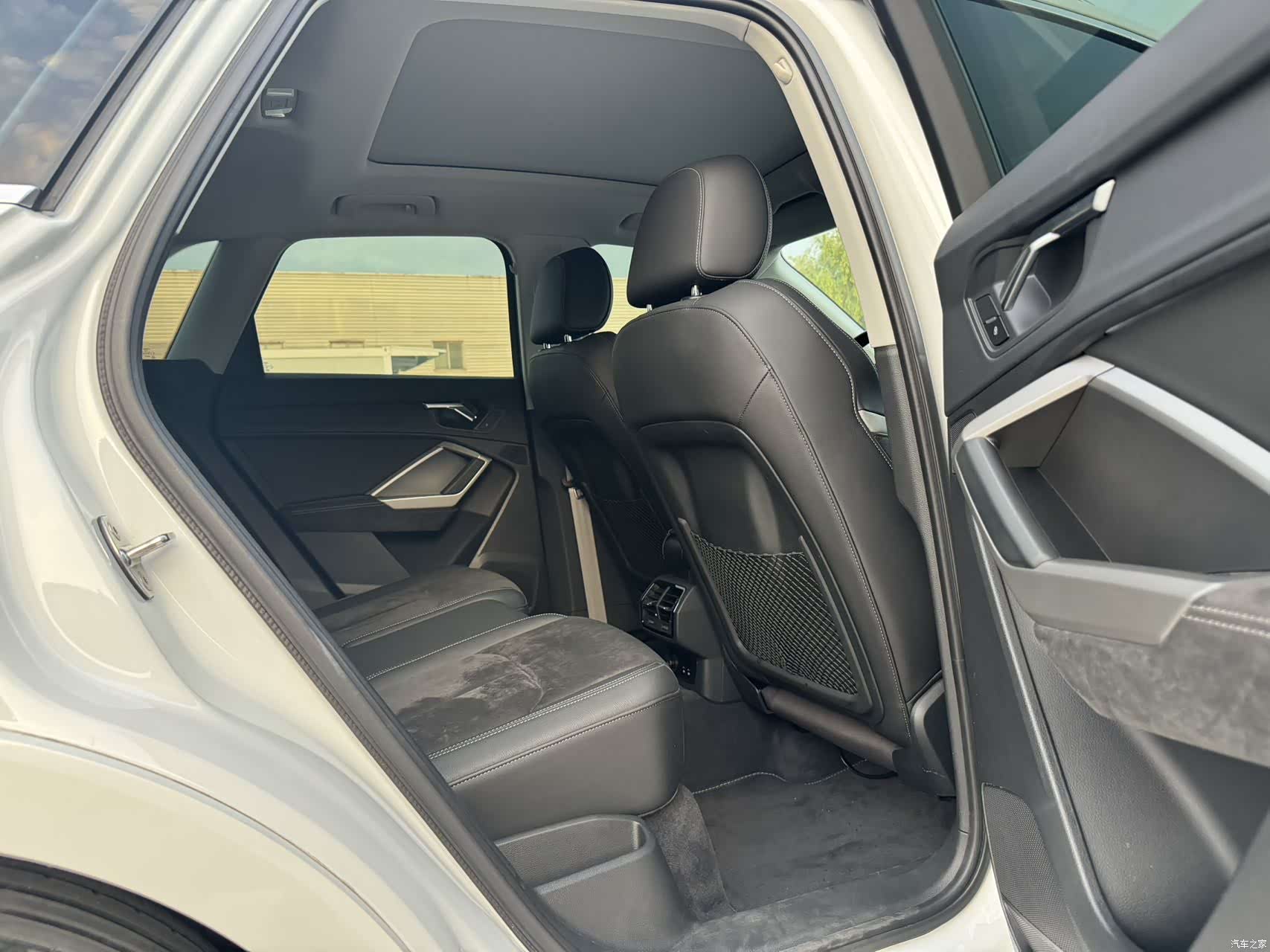Audi Q3, 2022 15