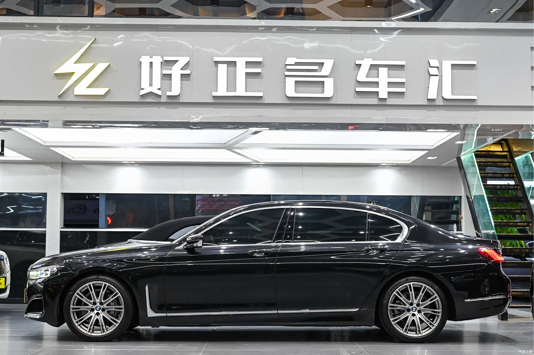 BMW 7 Series, 2022 все фото
