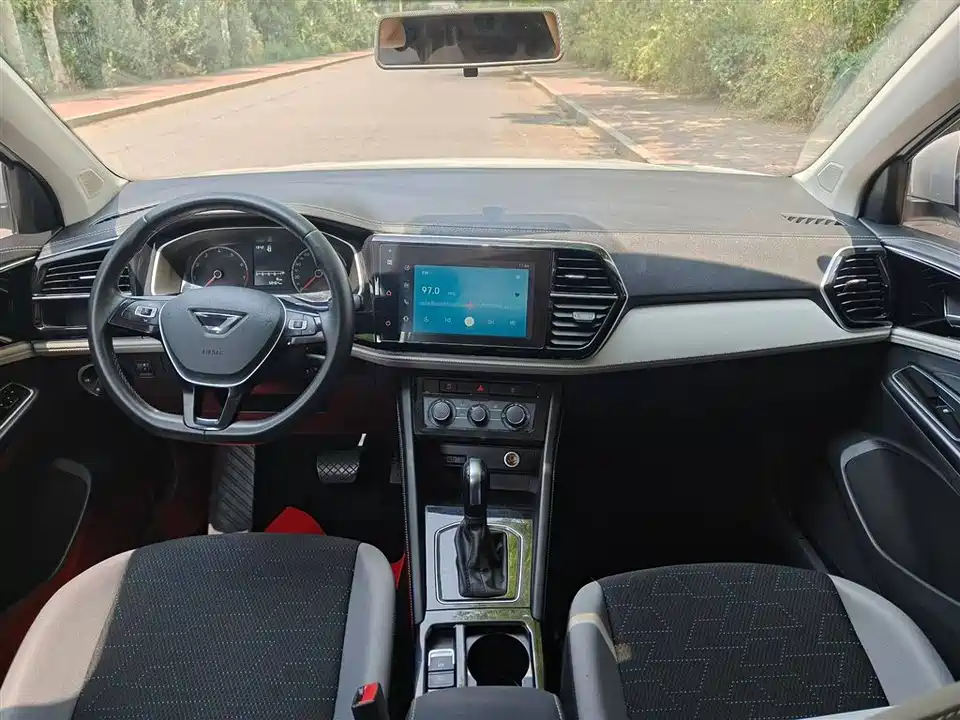 Jetta VS5