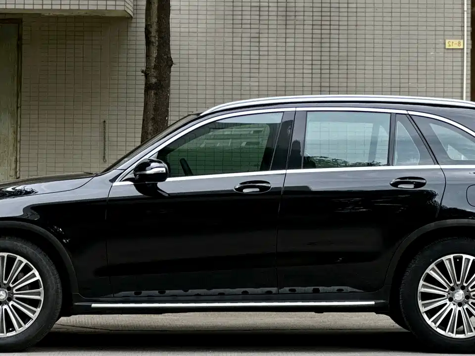 Mercedes-Benz GLC Mercedes-Benz GLC