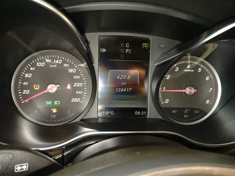 Mercedes-Benz V-class