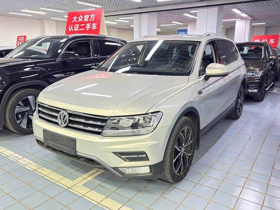 Volkswagen Tiguan L