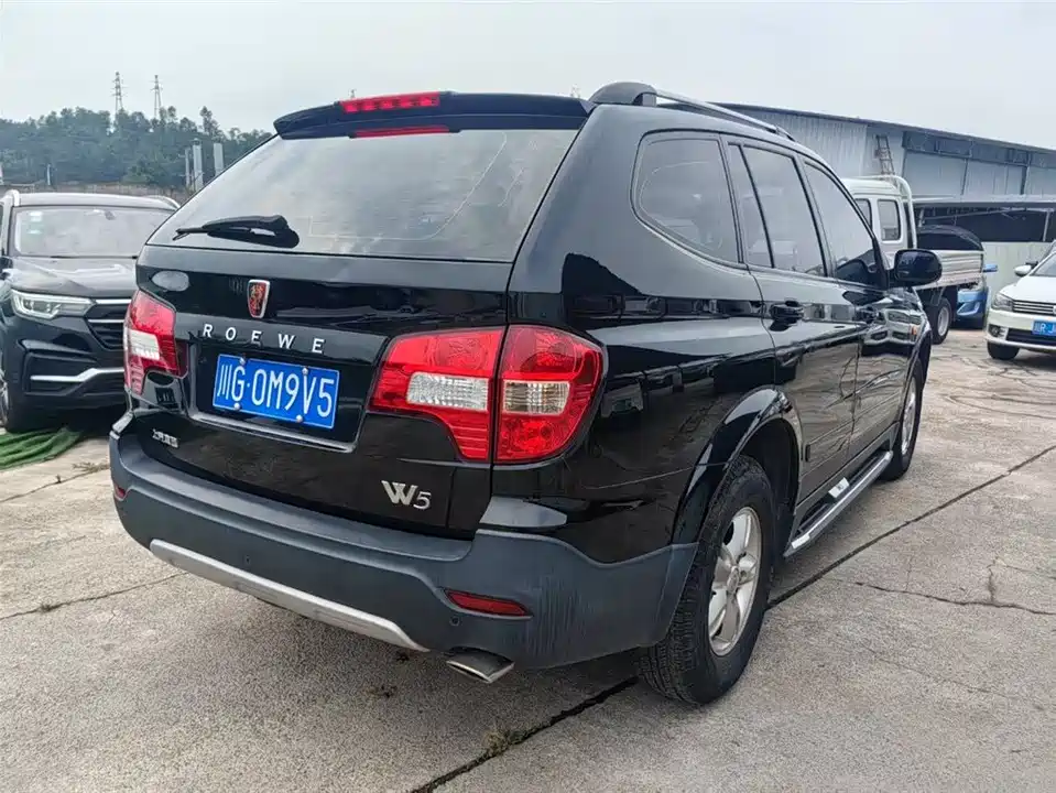 Roewe W5
