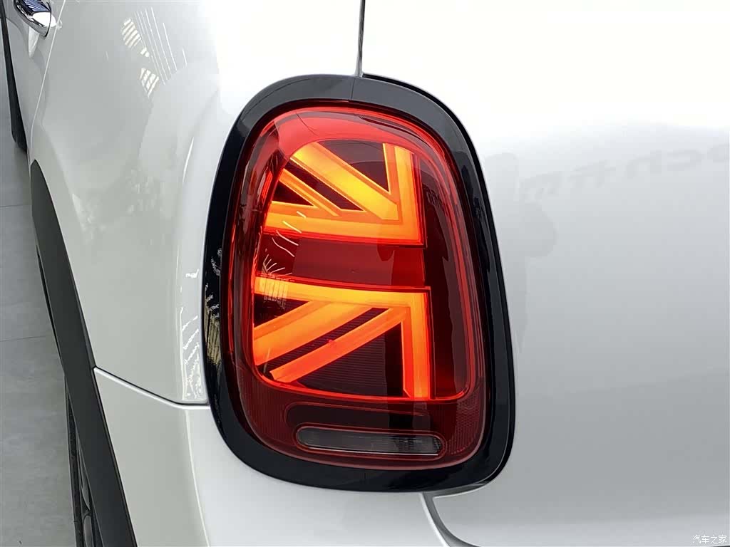 Mini ONE, 2024 27