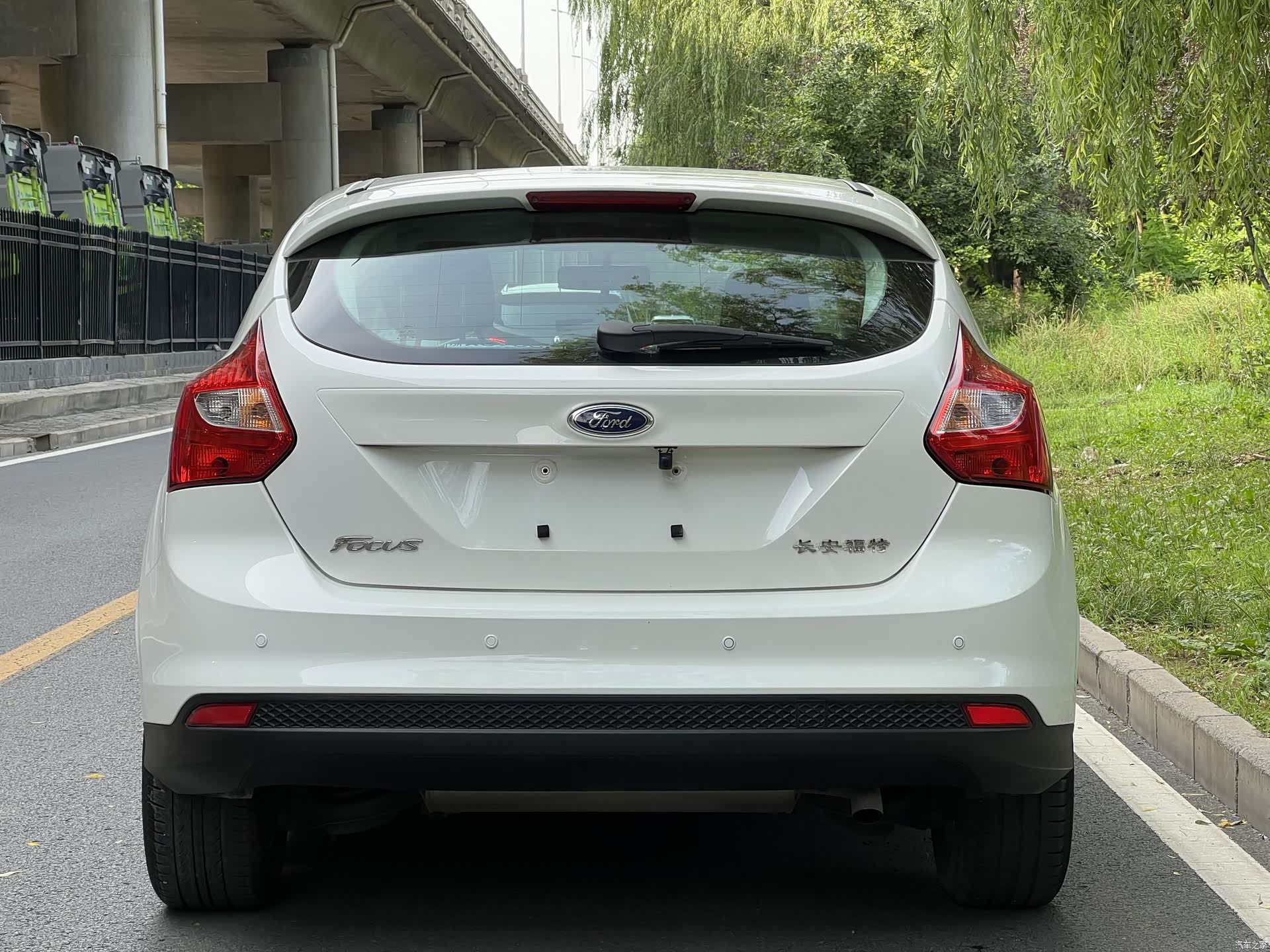 Ford Focus, 2015 10