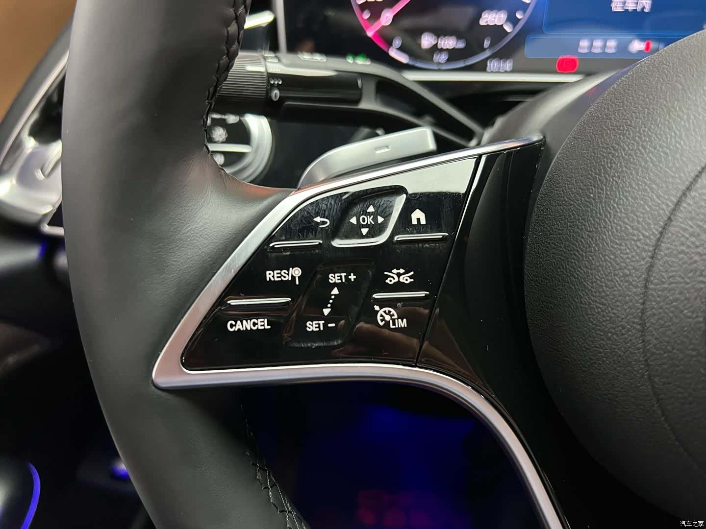 Mercedes-Benz E-Class, 2024 22