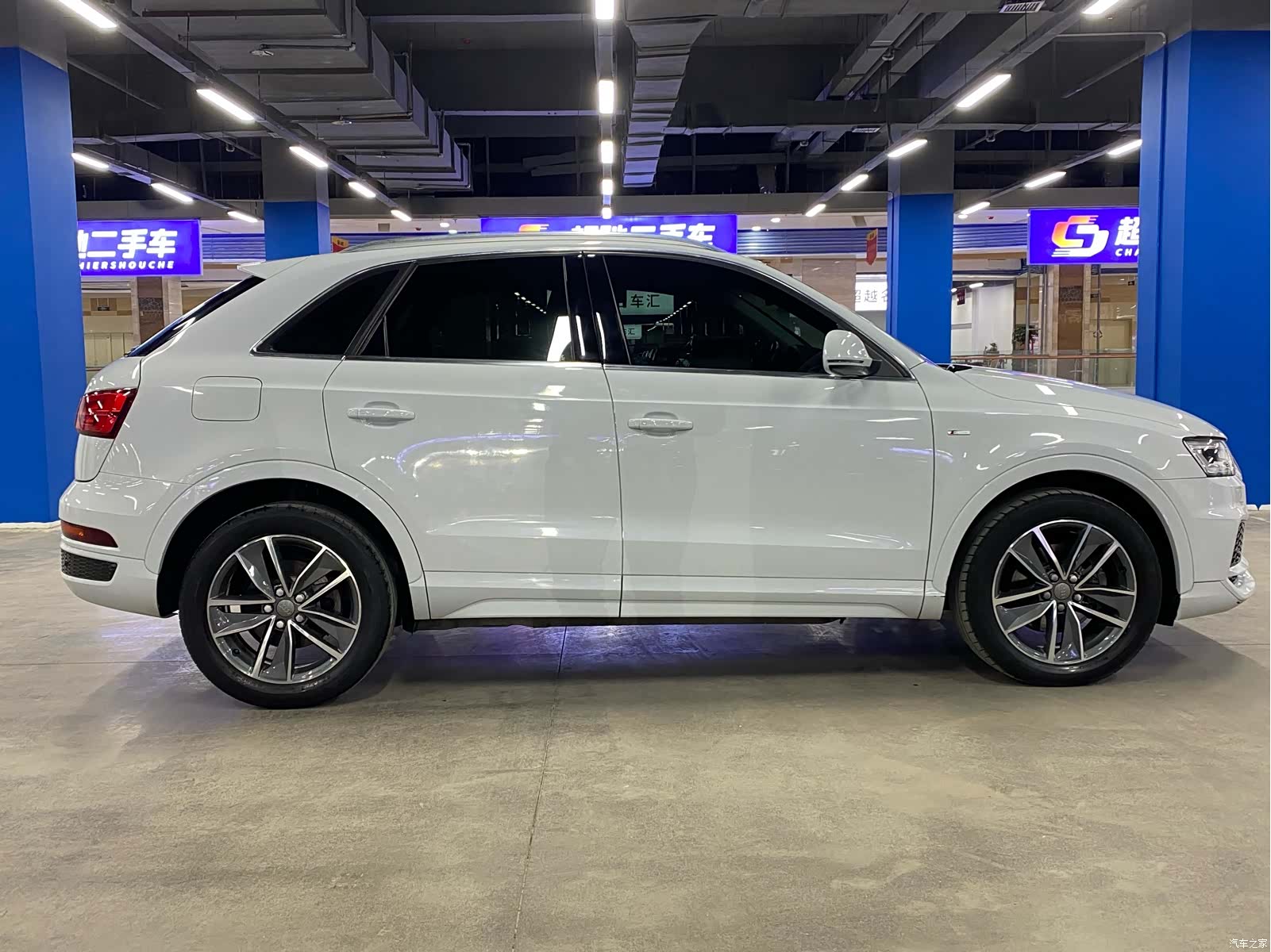 Audi Q3, 2019 4