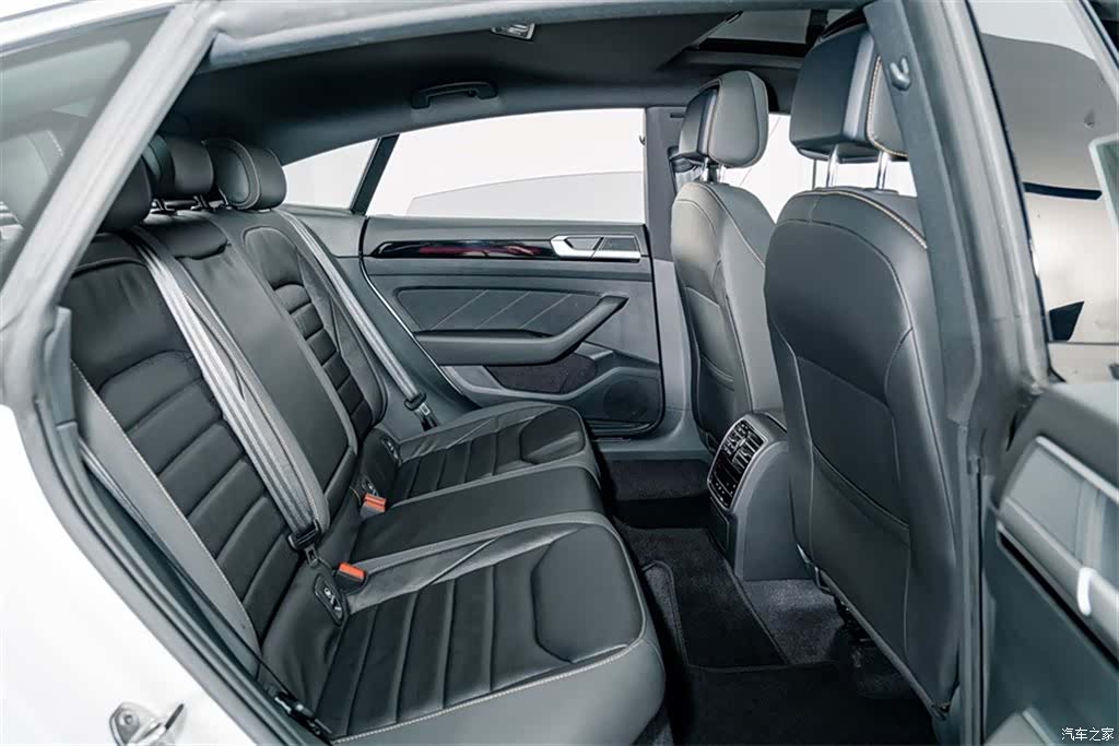 Volkswagen CC, 2024 20
