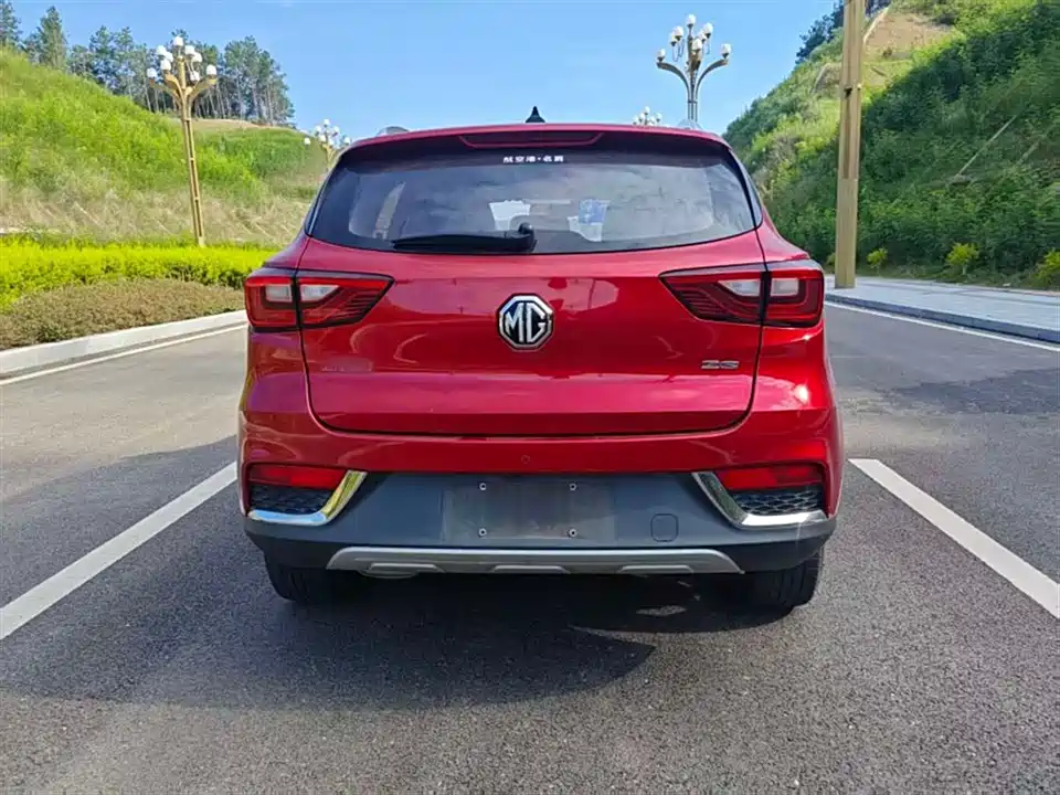 MG ZS