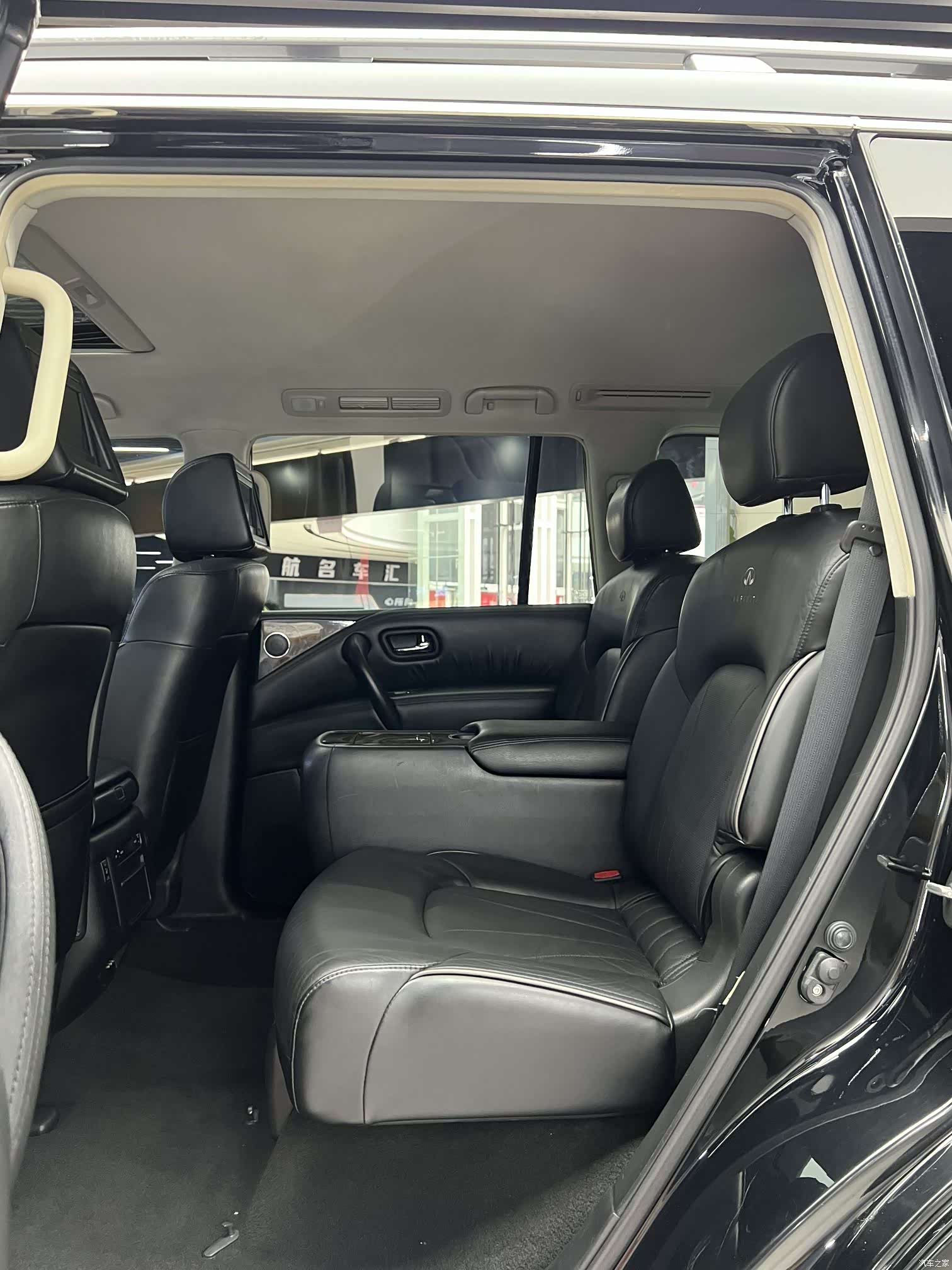 Infiniti QX56, 2014 16