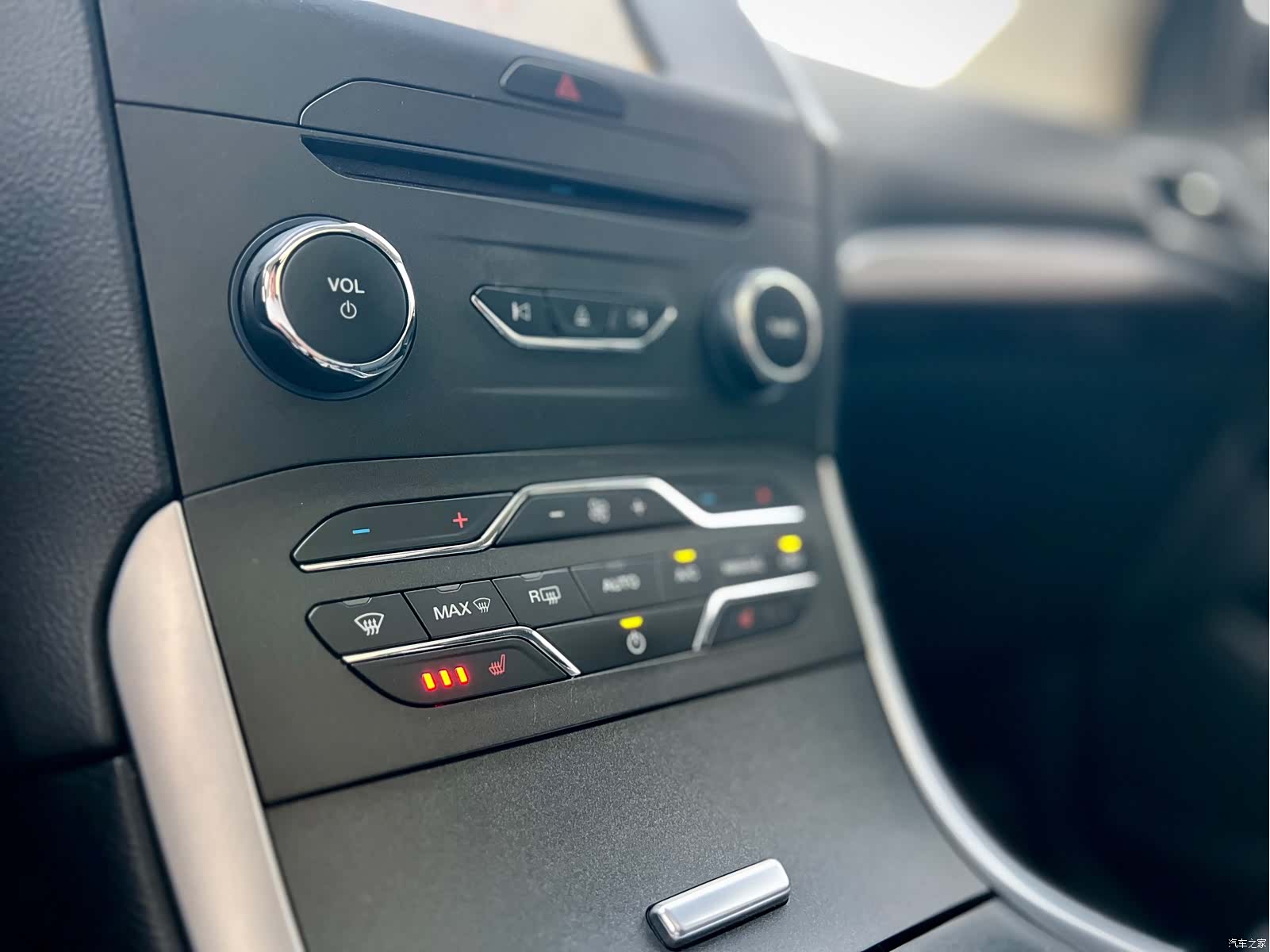 Ford Edge, 2017 18