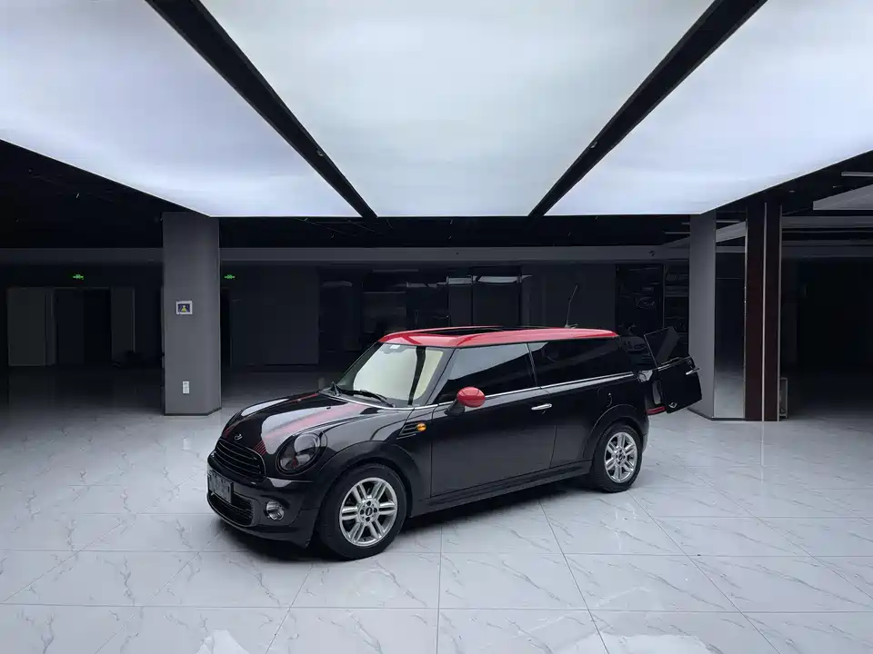 MINI CLUBMAN