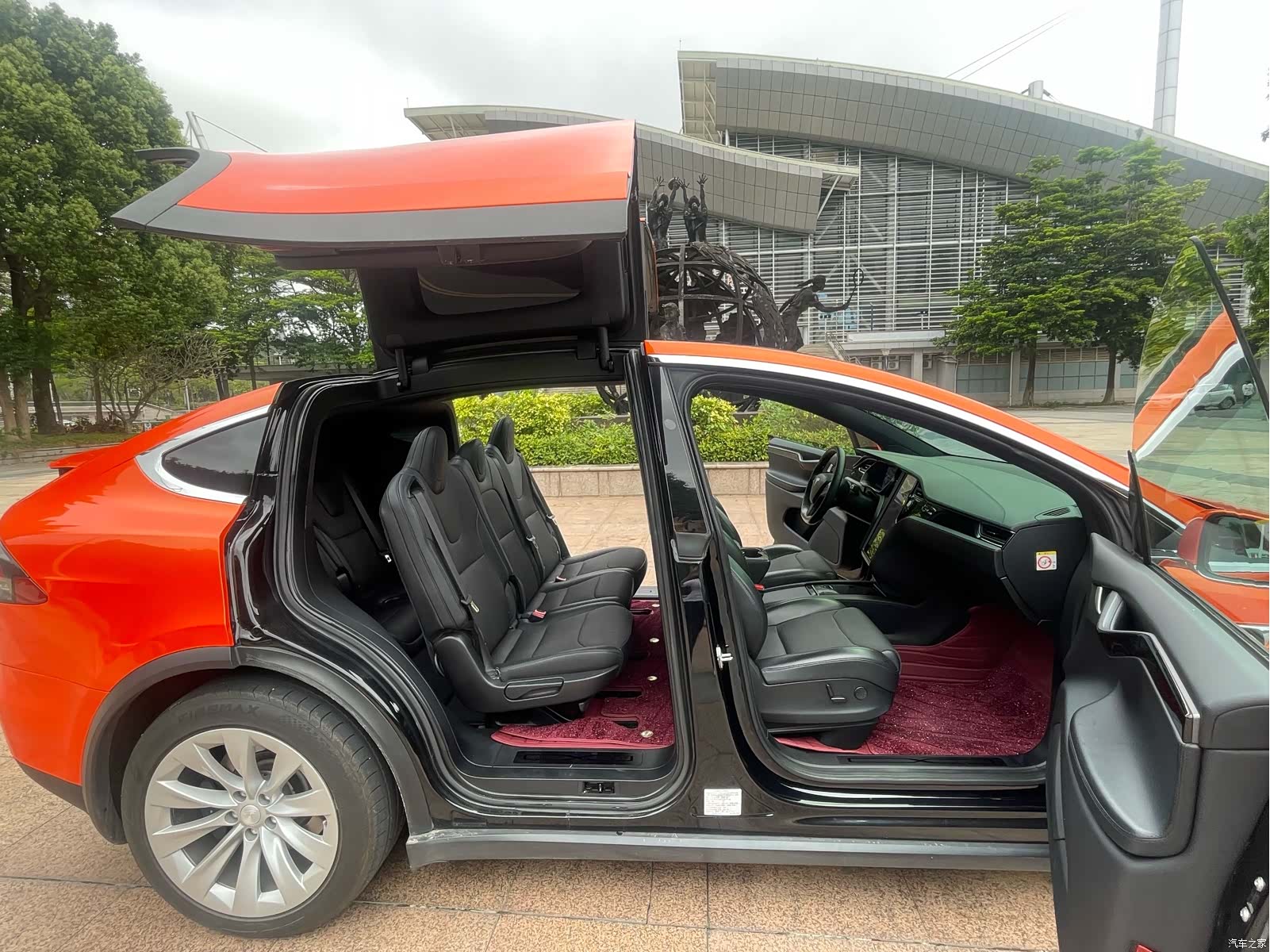 Tesla Model X, 2019 19