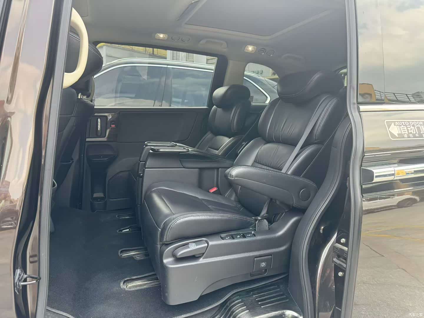 Honda Elysion, 2018 13