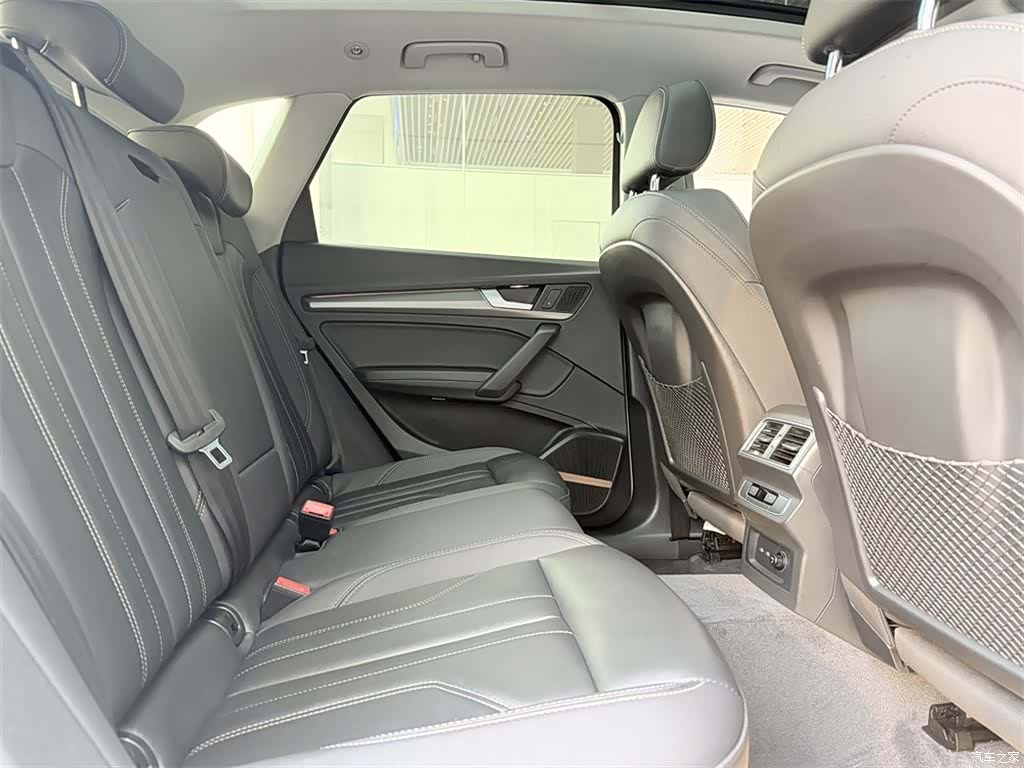 Audi Q5L, 2022 7