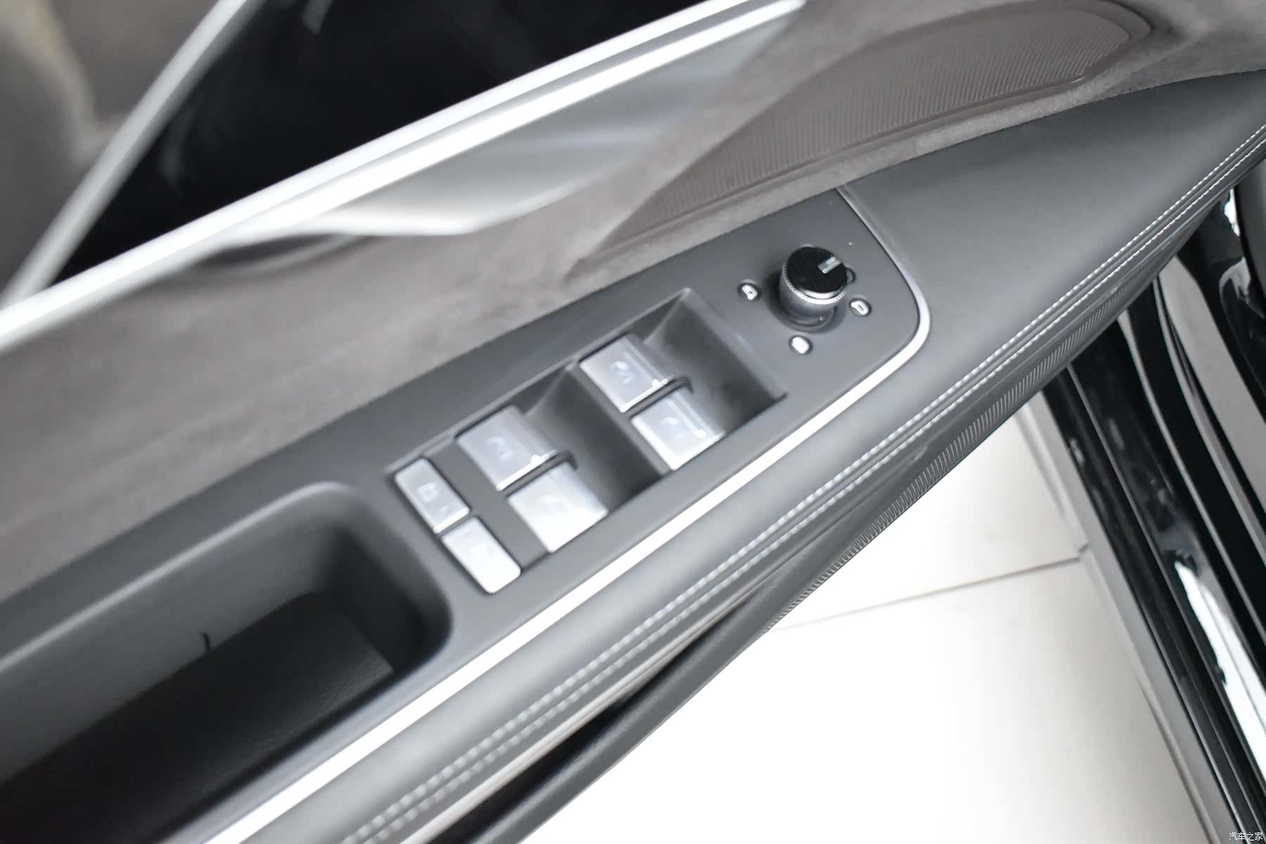 Audi A8L, 2024 16