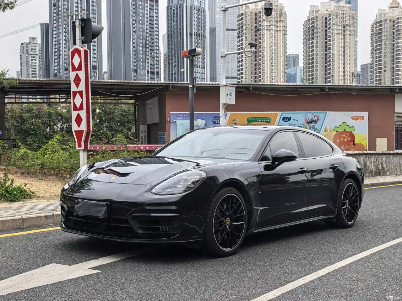 Porsche Panamera, 2021 1