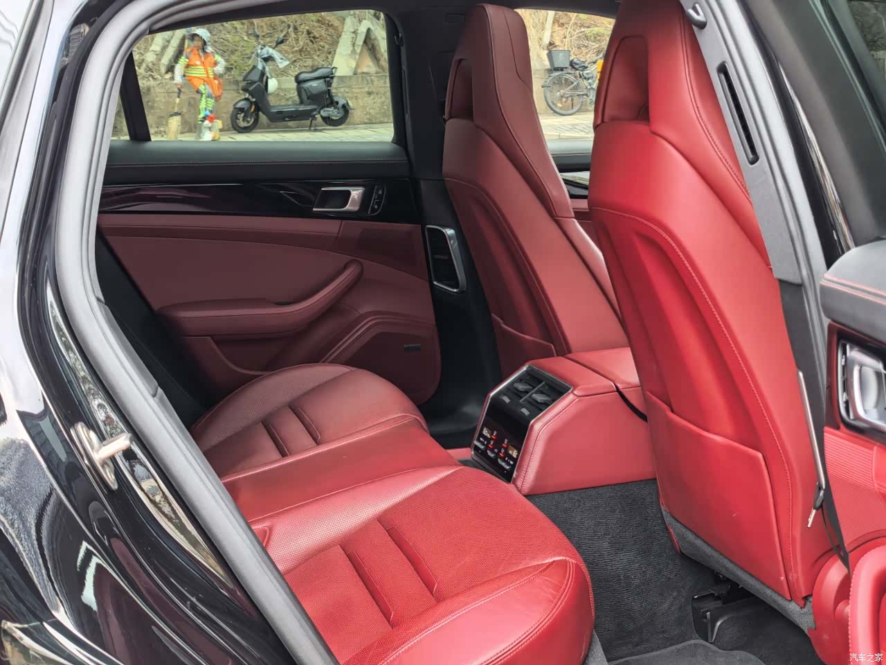 Porsche Panamera, 2021 11