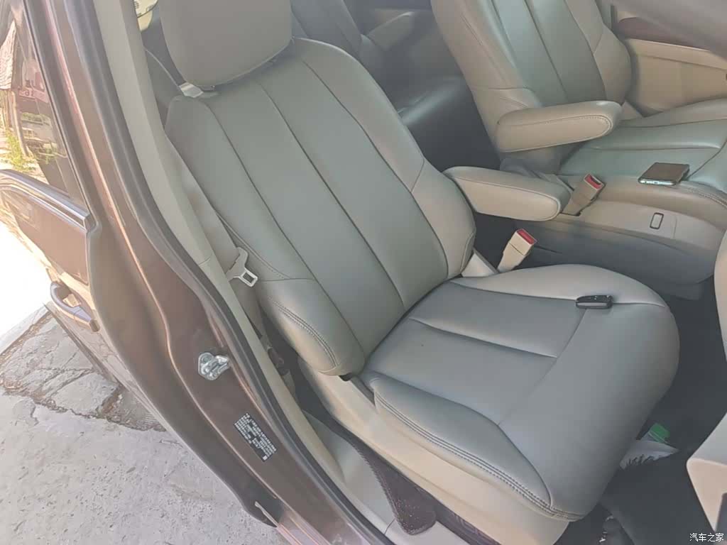 Buick GL8, 2019 25