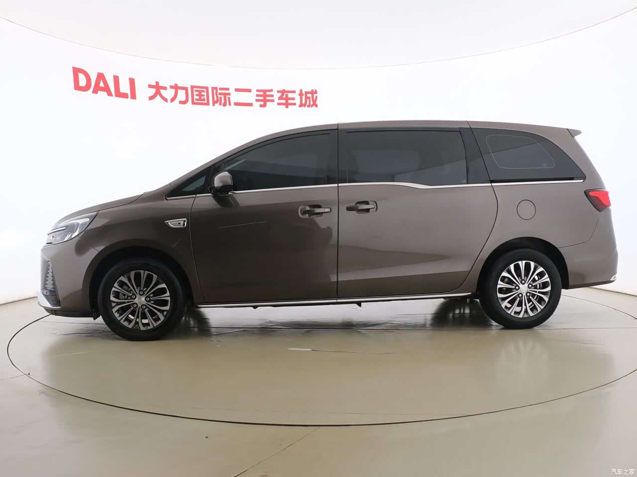 Buick GL8, 2023 7